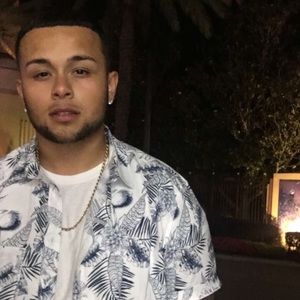 Meet your Posher, Luis